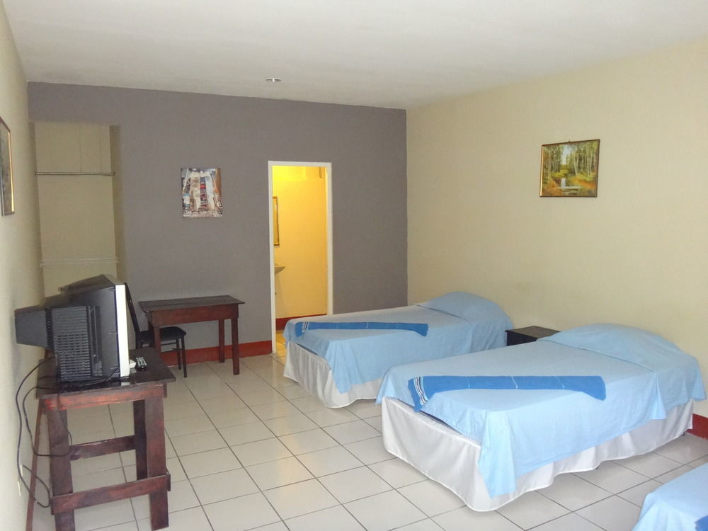 Hotel La Arboleda Манагуа Екстер'єр фото